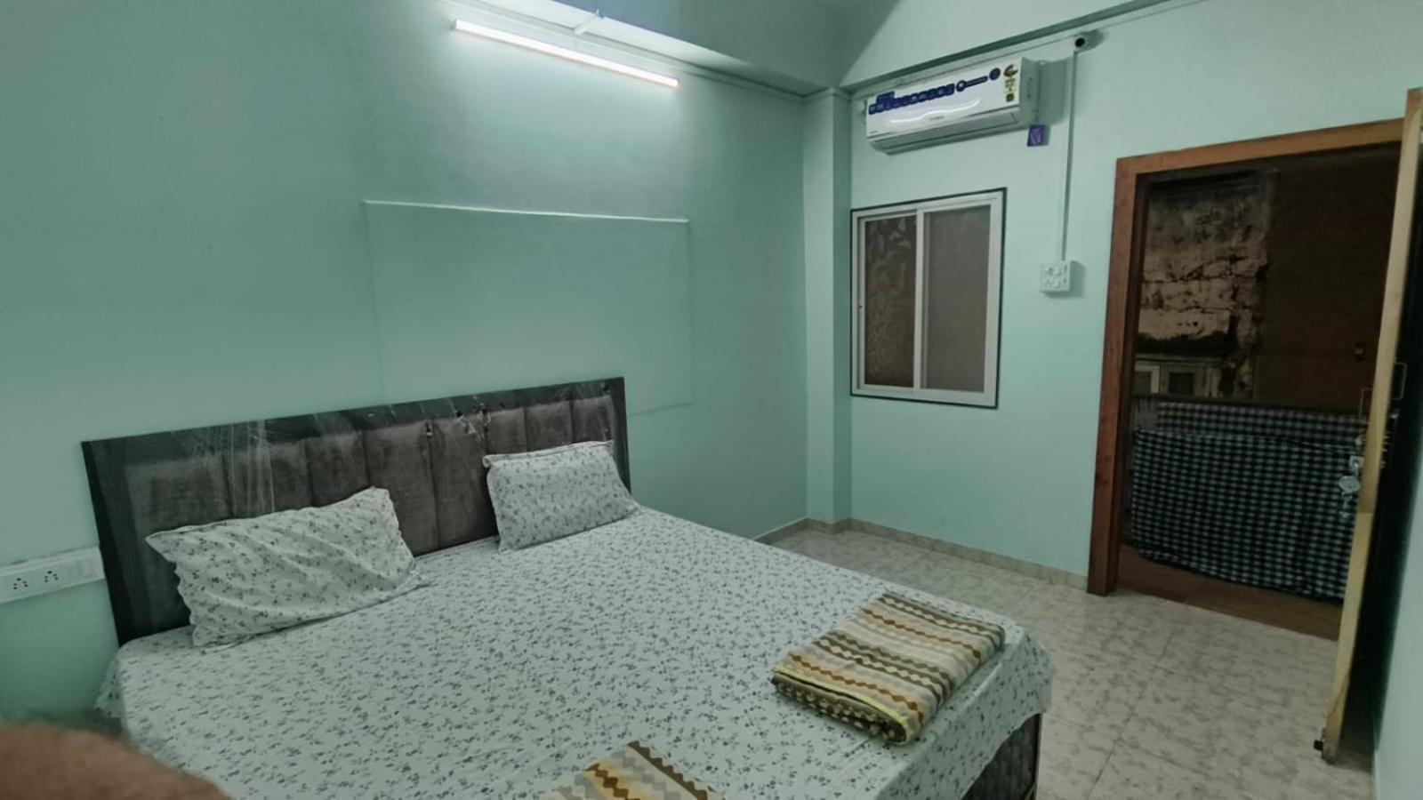 Nain Guest House Ujjain Extérieur photo