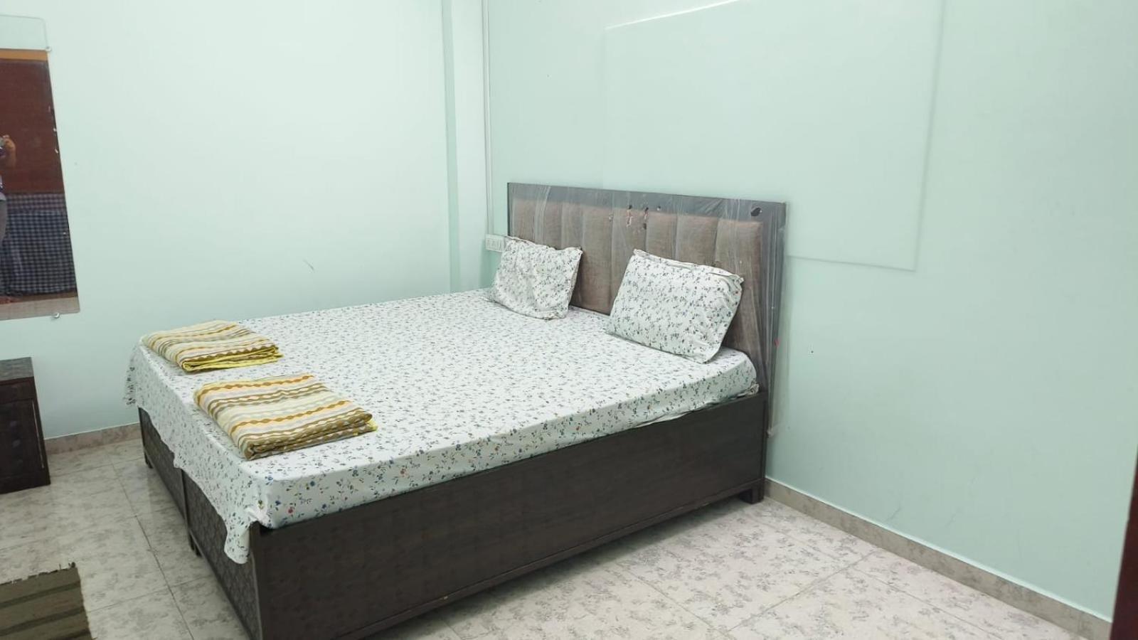 Nain Guest House Ujjain Extérieur photo